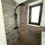 Chez Maud Et Fab Дом отдыха Dinoze