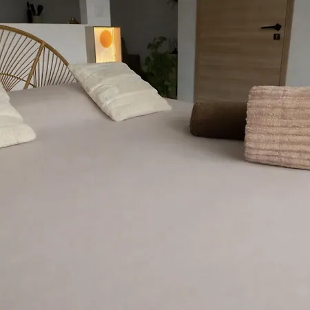 Studio Avec Spa Vue Moselle Dinozé
